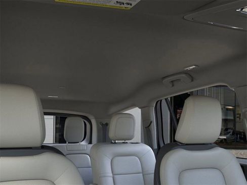 New 2026 Lincoln Aviator Premiere w/ Jet Appearance Package image 22