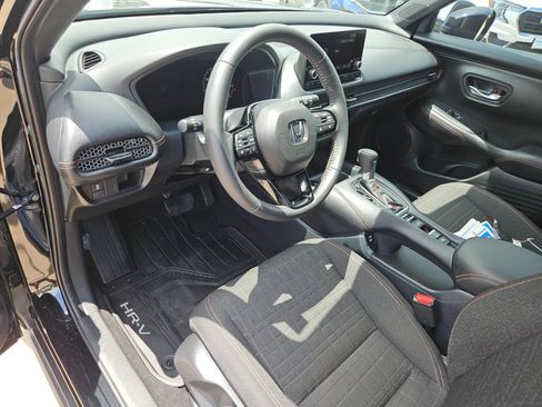 Certified 2025 Honda HR-V Sport image 16