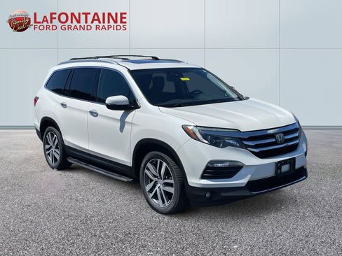 Used 2016 Honda Pilot Elite image 3