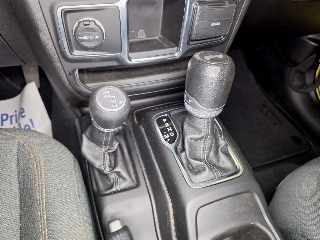 Used 2024 Jeep Wrangler Sport AWD/4WD image 11