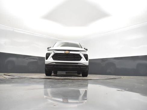 New 2025 Chevrolet TrailBlazer LS w/ LS Convenience Package image 44