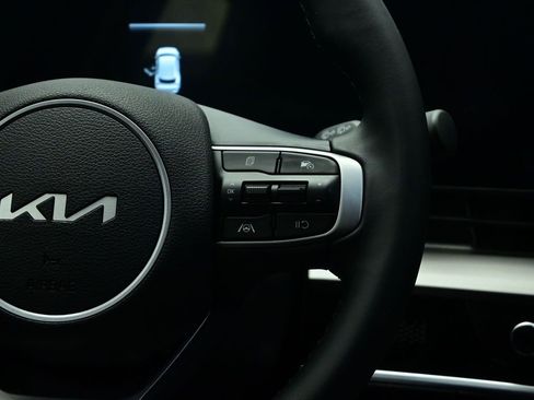 Certified 2025 Kia Sportage EX w/ Premium Package image 42