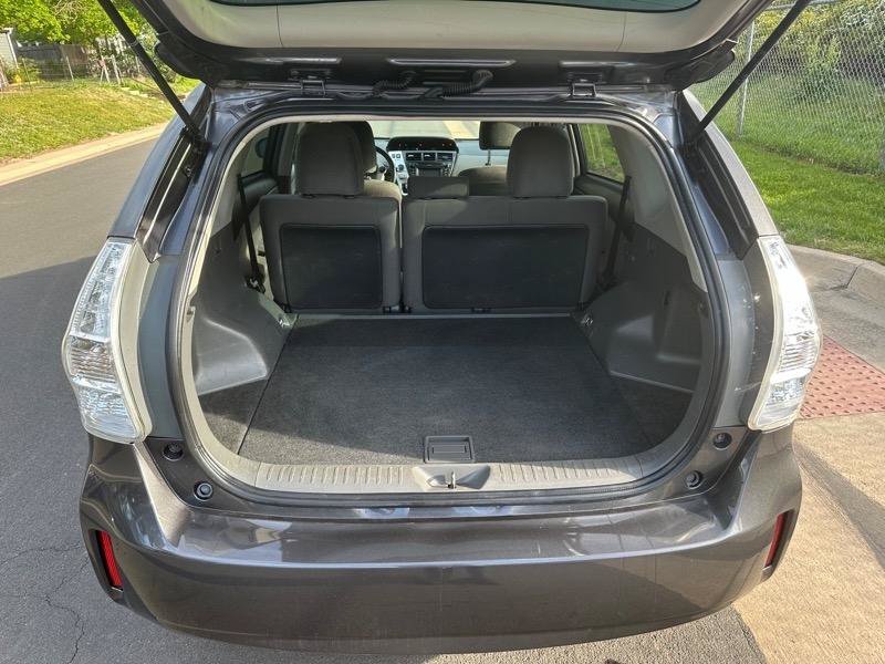 Used 2014 Toyota Prius V Two FWD image 7
