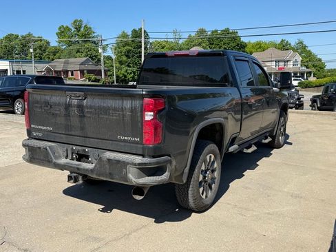 Used 2025 Chevrolet Silverado 2500 Custom w/ Custom Value Package AWD/4WD image 6
