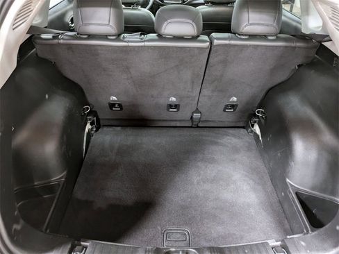 Used 2018 Jeep Compass Latitude w/ Popular Equipment Group image 26