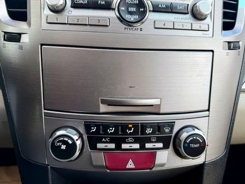 Used 2011 Subaru Outback 2.5i Premium image 31