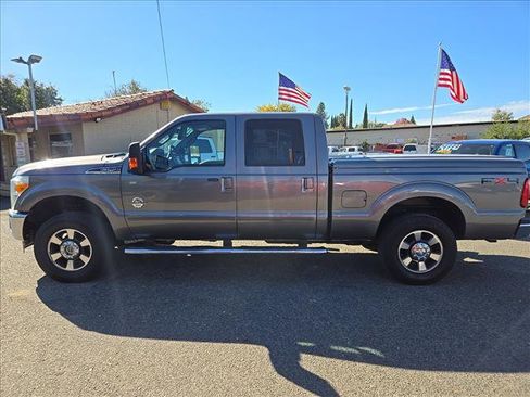 Used 2011 Ford F250 Lariat w/ Lariat Interior Pkg image 5