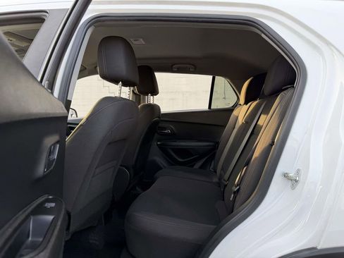 Used 2021 Chevrolet Trax LS w/ Tint and Cruise Package image 22