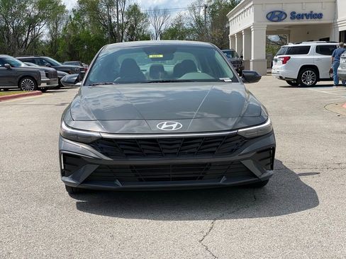 Used 2026 Hyundai Elantra Sport FWD image 2