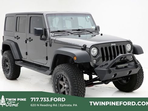 Used 2017 Jeep Wrangler Unlimited Rubicon w/ Dual Top Group AWD/4WD image 1