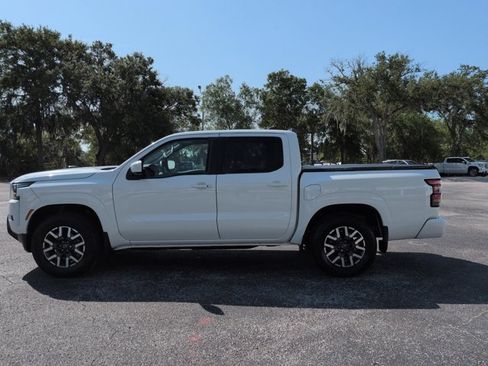 Certified 2022 Nissan Frontier SV RWD image 7