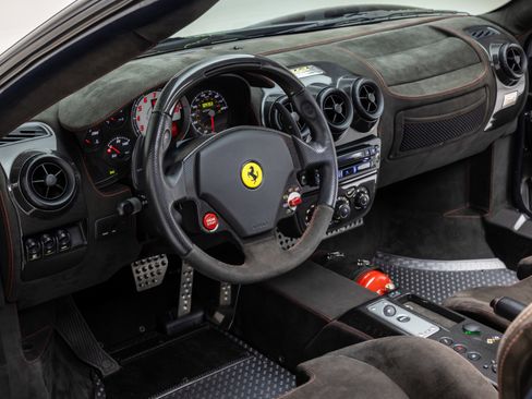 Used 2009 Ferrari F430 Scuderia RWD image 9