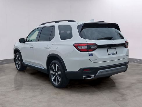 Certified 2024 Honda Pilot Touring image 34