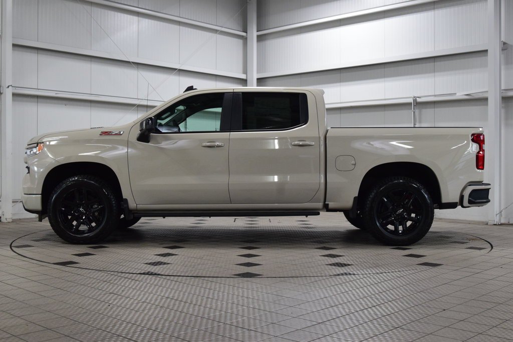 New 2026 Chevrolet Silverado 1500 RST w/ RST All Star Premium Package AWD/4WD image 4