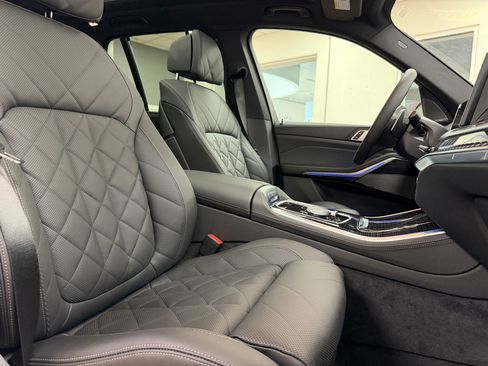 Used 2026 BMW X5 xDrive40i w/ M Sport Package image 30