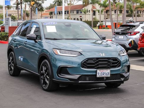 Used 2024 Honda HR-V Sport image 3