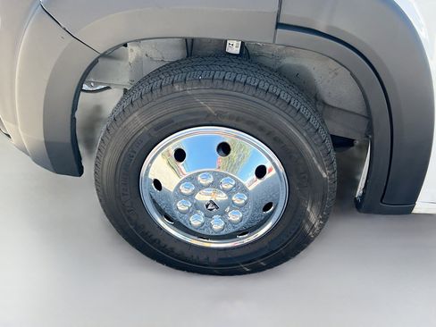 Used 2023 RAM ProMaster 2500 FWD image 13