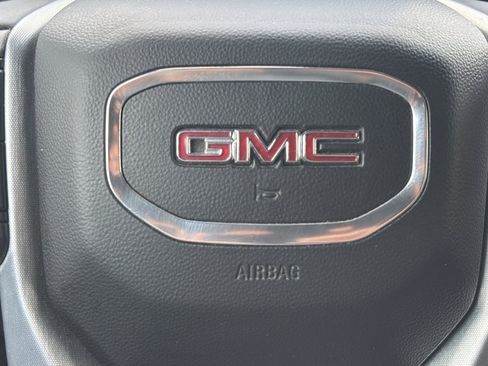 Used 2023 GMC Sierra 1500 SLT image 12