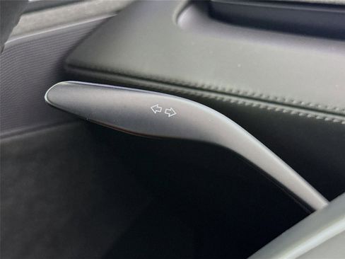 Used 2026 Tesla Model Y 2WD image 6