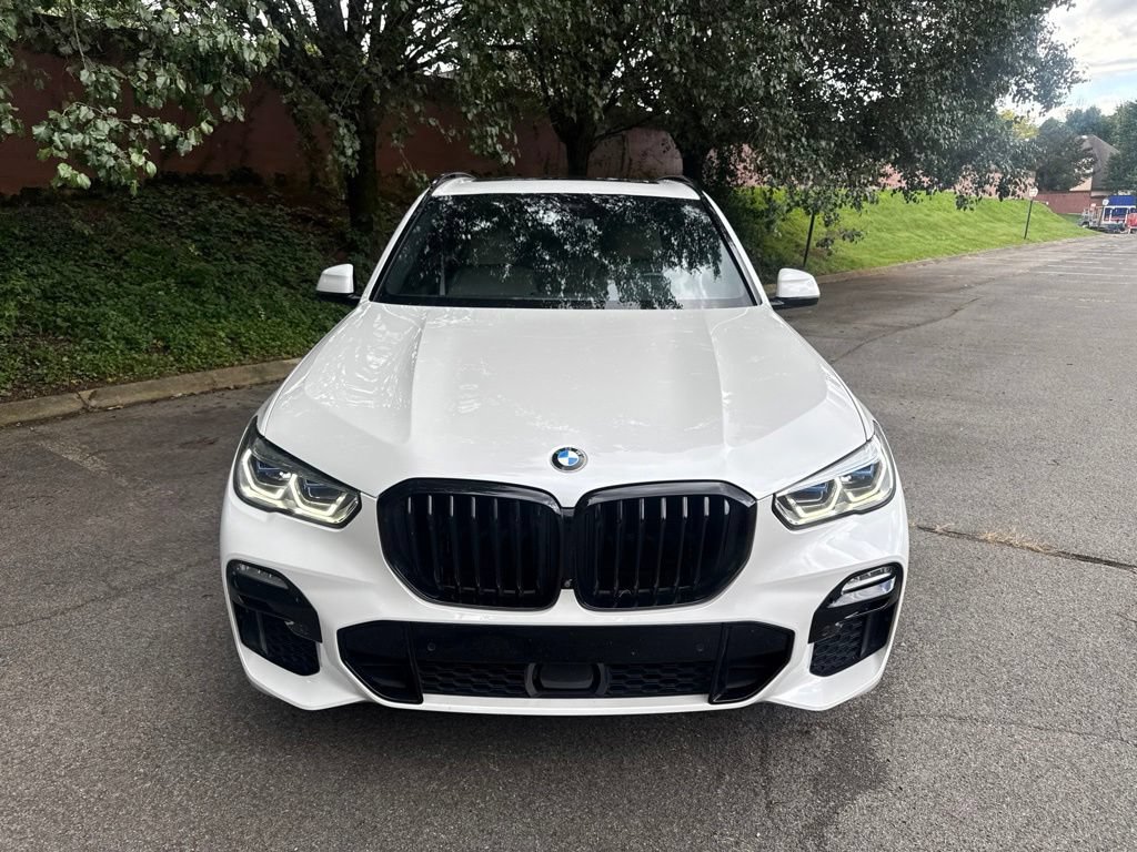 Used 2020 BMW X5 M50i w/ Executive Package AWD/4WD image 3
