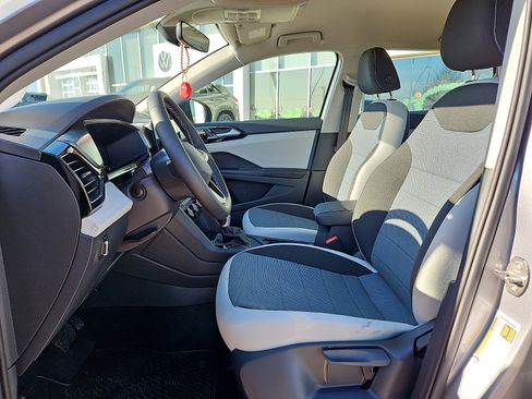 New 2026 Volkswagen Taos S image 10