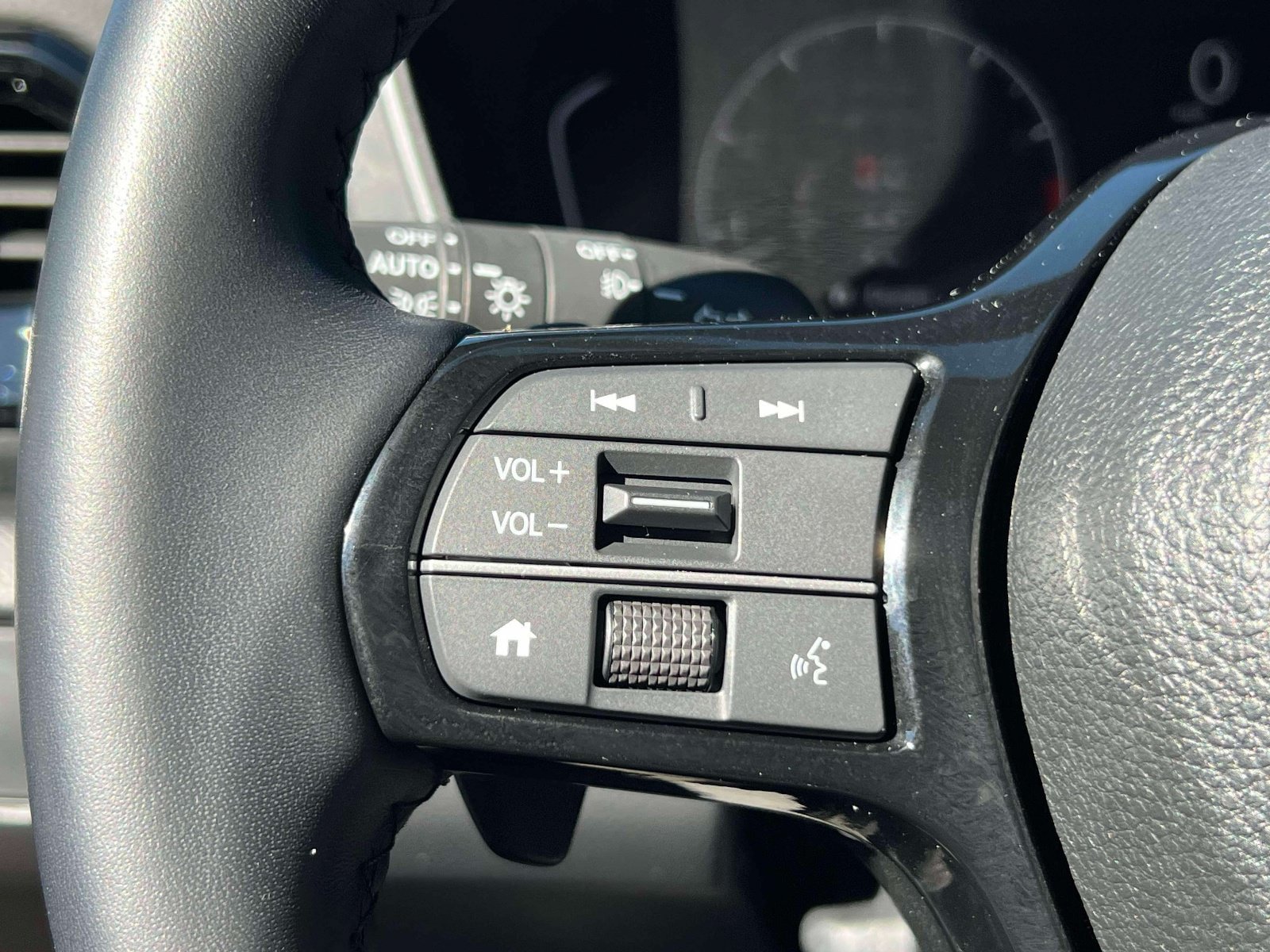 Used 2024 Honda Pilot Touring image 20
