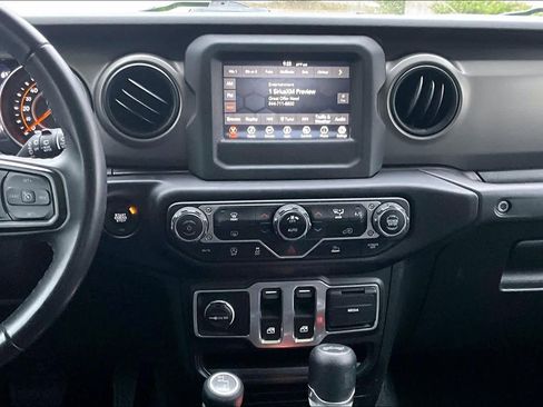 Used 2021 Jeep Wrangler Sport S image 6