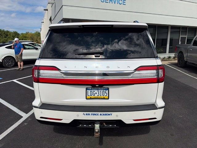 Used 2019 Lincoln Navigator L Reserve AWD/4WD image 7
