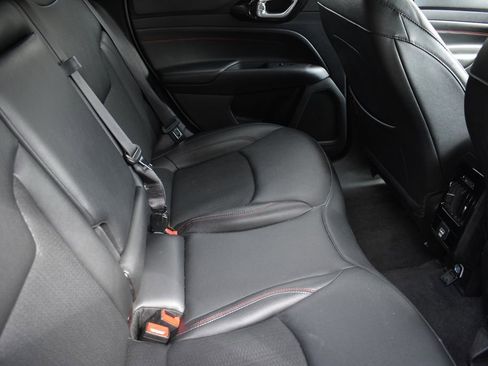 Used 2025 Jeep Compass Trailhawk AWD/4WD image 29