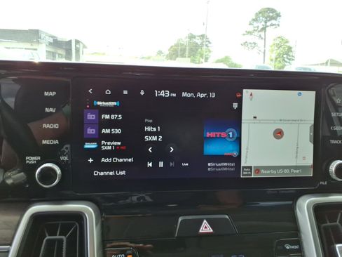 Used 2022 Kia Sorento EX w/ Panoramic Sunroof Package image 13