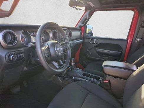 Used 2018 Jeep Wrangler Sport image 8
