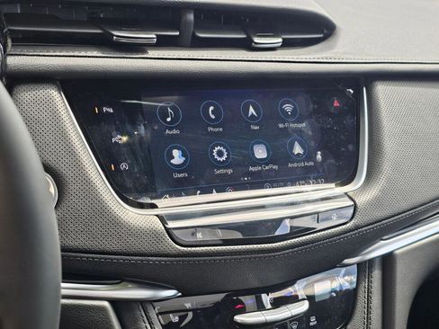 New 2026 Cadillac XT5 Premium Luxury w/ LPO, Floor Liner Package AWD/4WD image 34