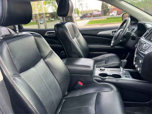 Used 2017 Nissan Pathfinder SL w/ SL Premium Package AWD/4WD image 26