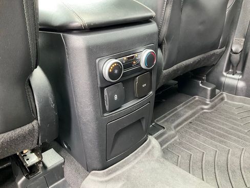 Used 2022 Ford Explorer XLT w/ Equipment Group 202A image 20