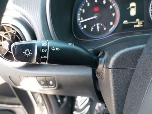 Used 2022 Hyundai Kona SEL w/ Cargo Package image 25