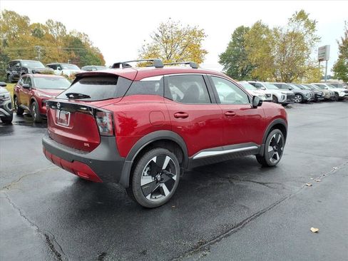 New 2026 Nissan Kicks SR image 3