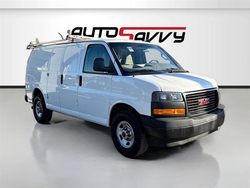 Used 2022 GMC Savana 2500 w/ Driver Convenience Package image 1