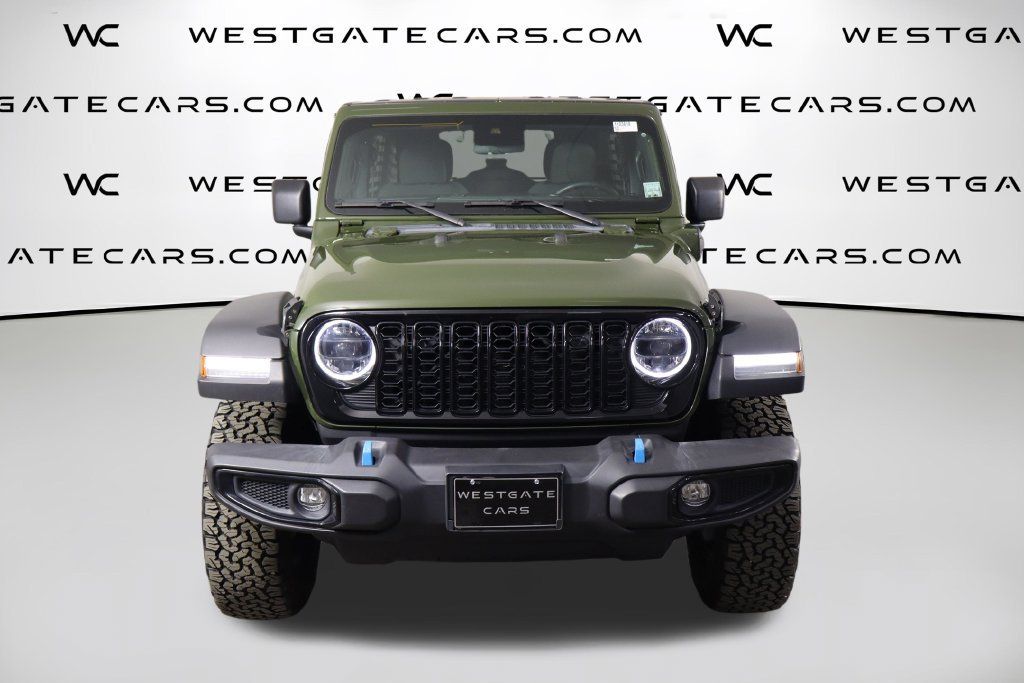 Used 2024 Jeep Wrangler Unlimited AWD/4WD image 2