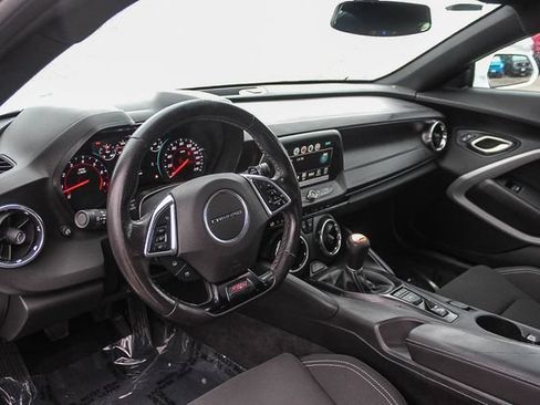 Used 2018 Chevrolet Camaro SS RWD image 21