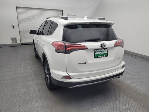 Used 2018 Toyota RAV4 XLE FWD image 6
