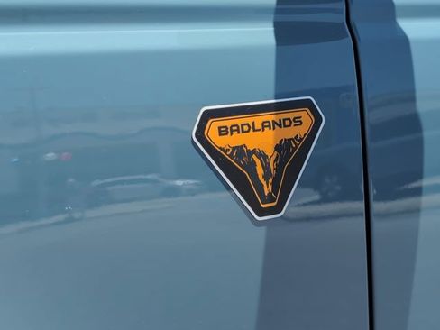 Used 2022 Ford Bronco Badlands AWD/4WD image 10