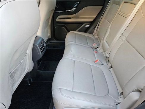 Used 2022 Lincoln Corsair Reserve w/ Equipment Group 201A image 18