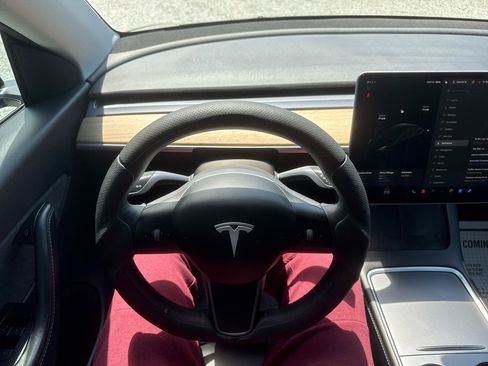 Used 2021 Tesla Model Y Performance AWD/4WD image 10