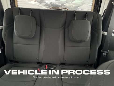 Used 2022 Jeep Wrangler Willys image 24