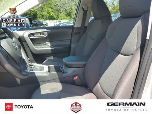 Certified 2025 Toyota RAV4 XLE w/ Convenience Package FWD image 19