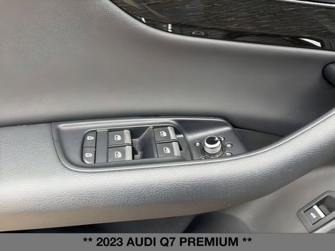Used 2023 Audi Q7 2.0T Premium w/ Convenience Package image 14