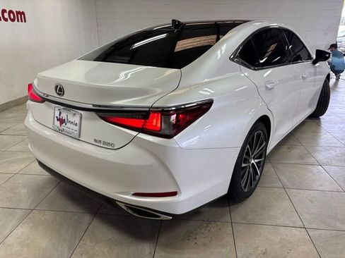 Used 2022 Lexus ES 350 w/ Premium Package FWD image 11