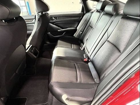 Used 2022 Honda Accord Sport image 4
