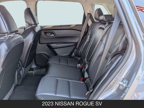 Used 2023 Nissan Rogue SV w/ SV Premium B Package FWD image 17