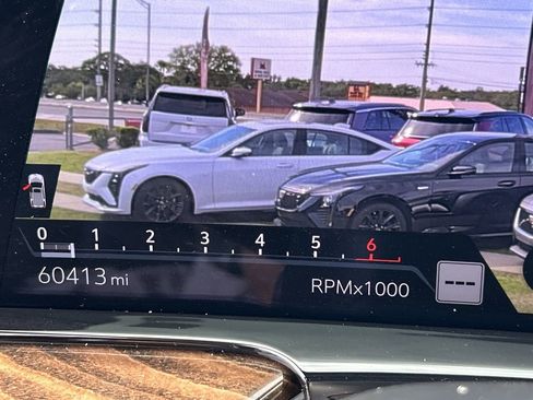 Used 2023 Cadillac Escalade ESV Premium Luxury Platinum w/ LPO, Radiant Package image 34